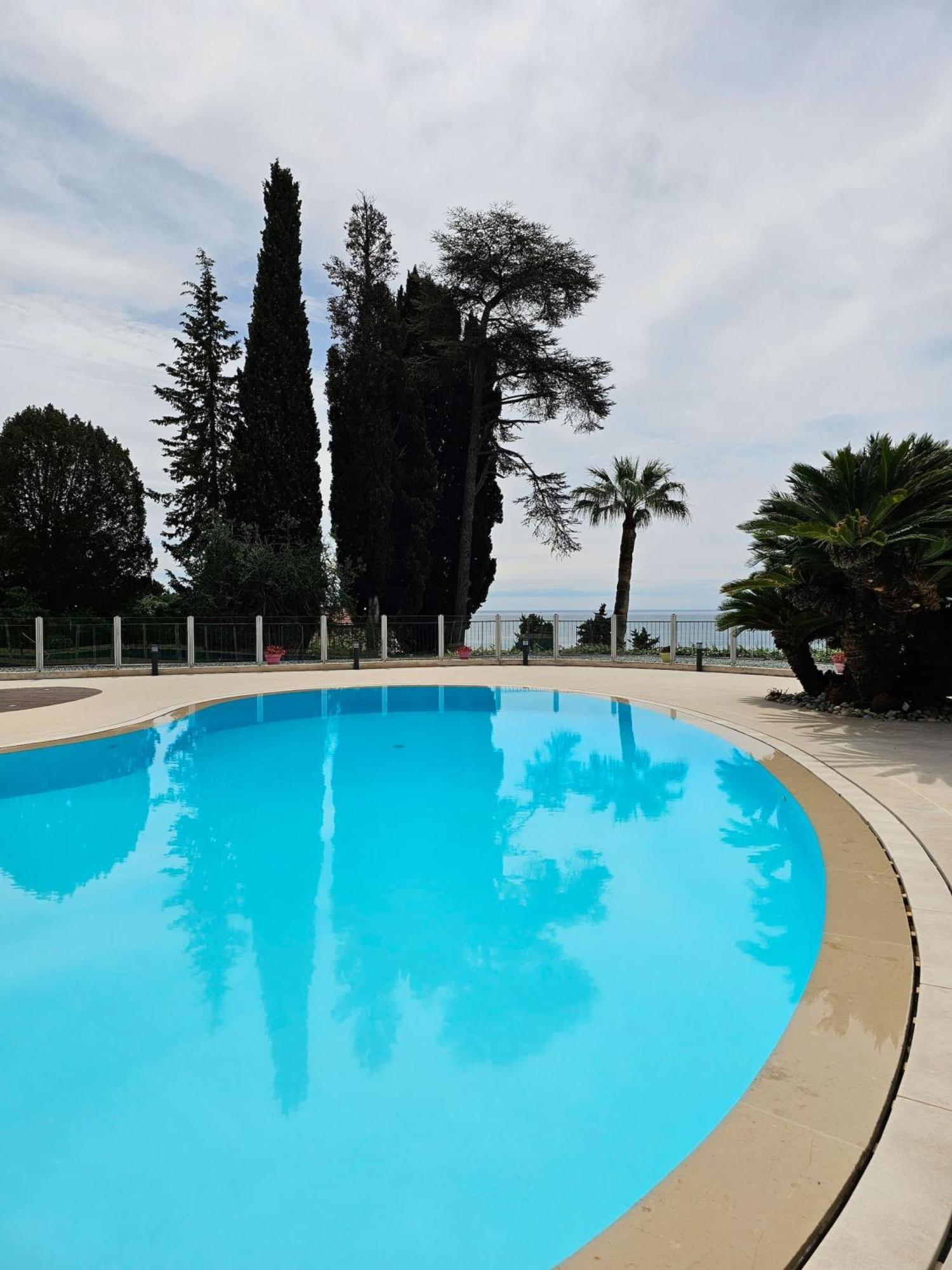 « La Grande Residence » Vue Mer, Piscine 멍똥 외부 사진